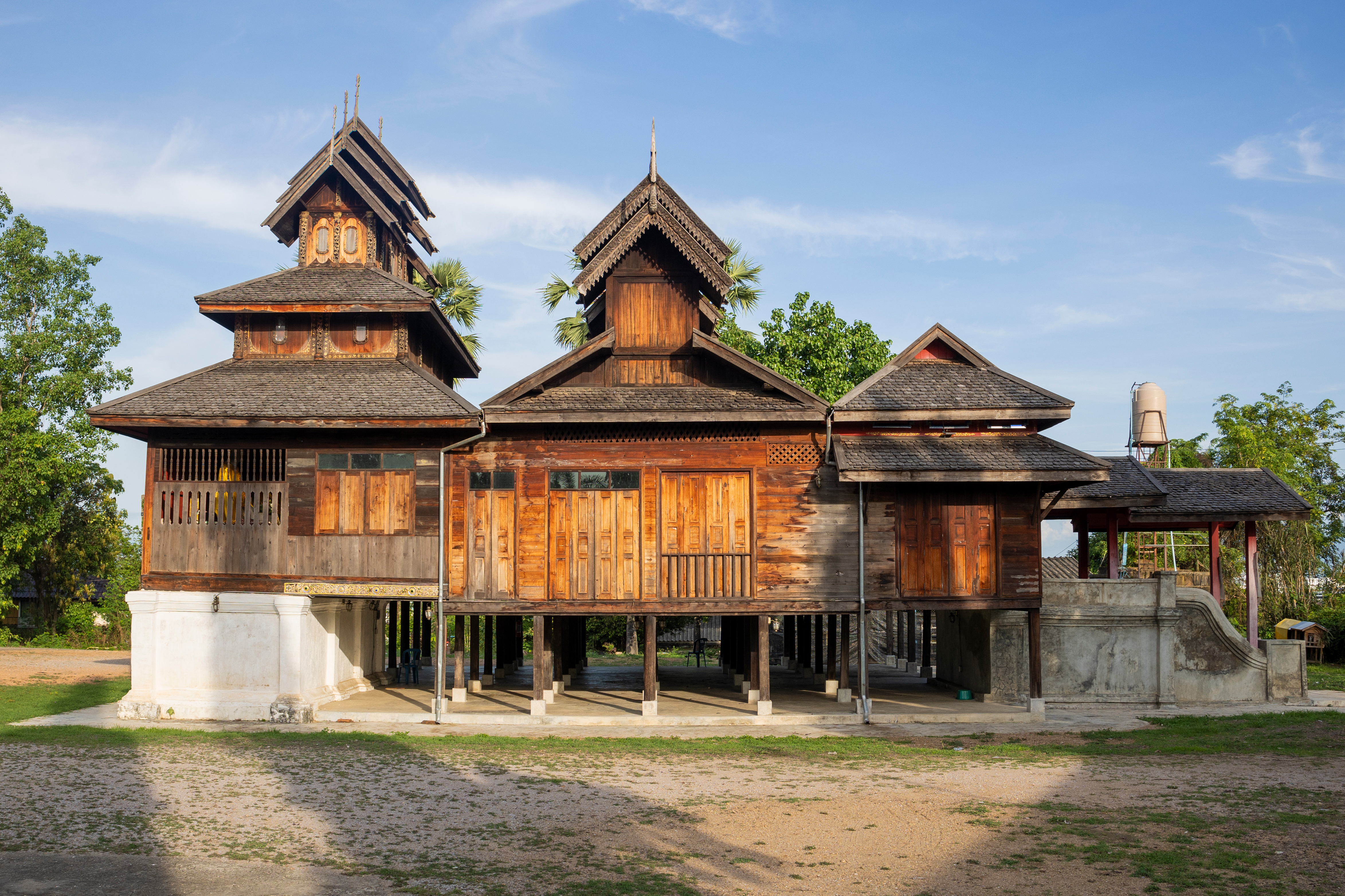Wat Phrathat Mon Chamsin